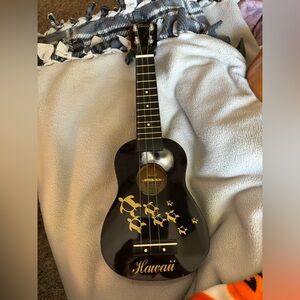 Soprano mini ukulele